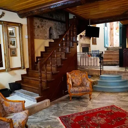 Tarihi Guelsuen Hanim Konagi Guest house Ayvalik