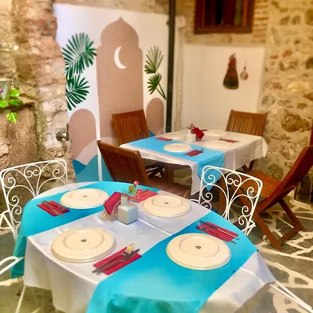Guest house Tarihi Guelsuen Hanim Konagi