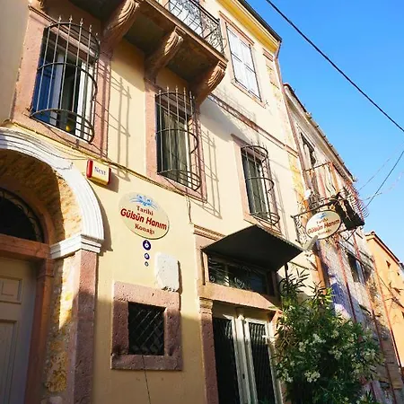 Tarihi Guelsuen Hanim Konagi Ayvalik